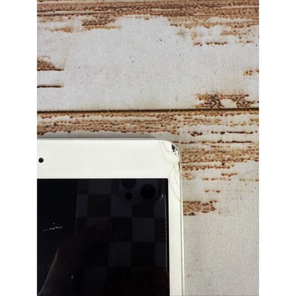 Apple iPad Mini 2 - A1489 - 7.9" Screen 32GB WiFi - Silver- For Parts - Picture 2 of 3
